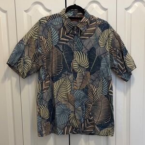 Tori Richard Men's Tropic Leaf Pattern Cotton Short Sleeve Button Down Shirt L